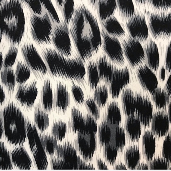 CHAUS NY Stretch Leopard Print Asymmetrical Top Sm - Picture 5 of 8